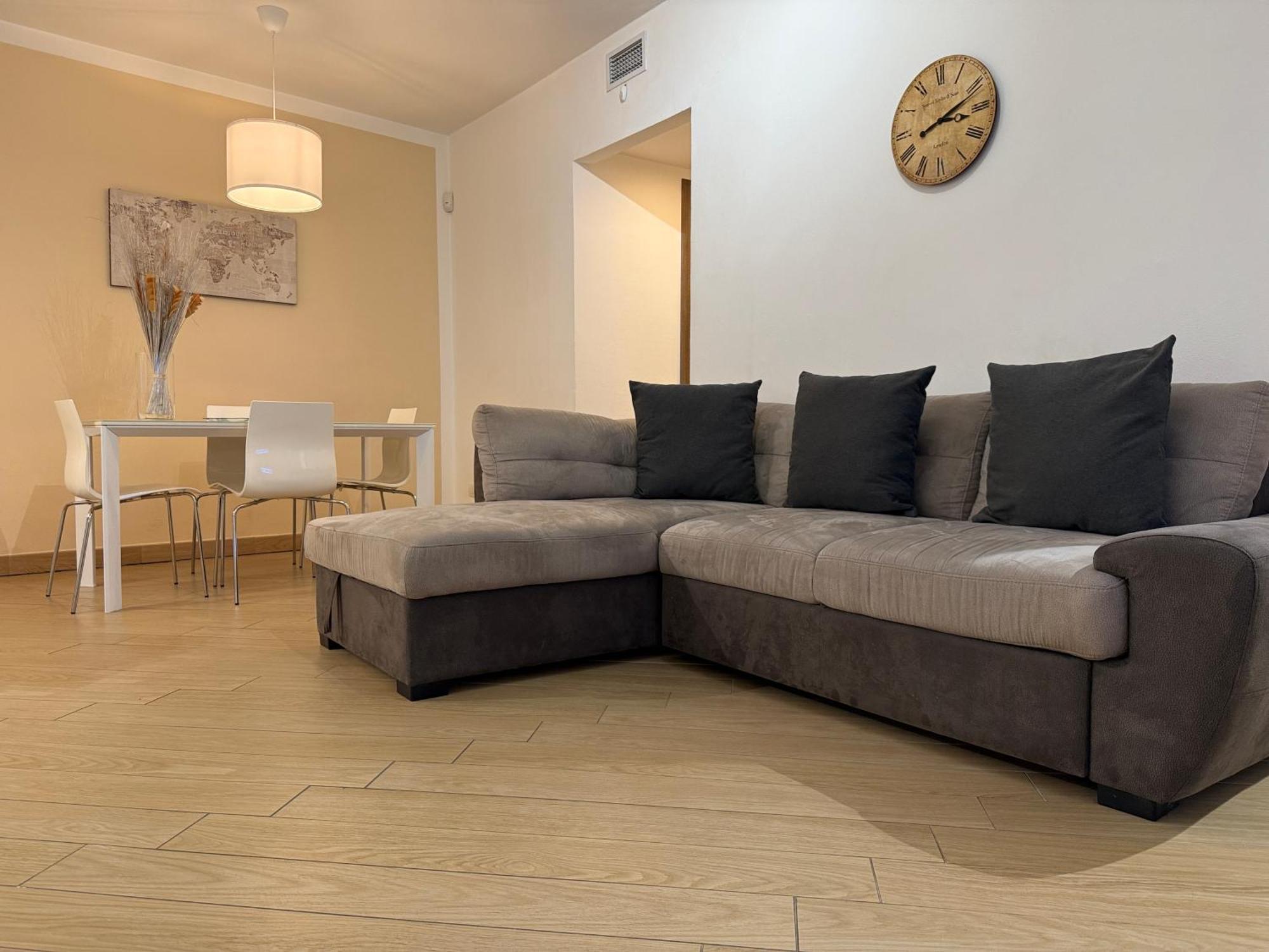 Comecasa Modern Apartment In Historical Centre Асти Экстерьер фото